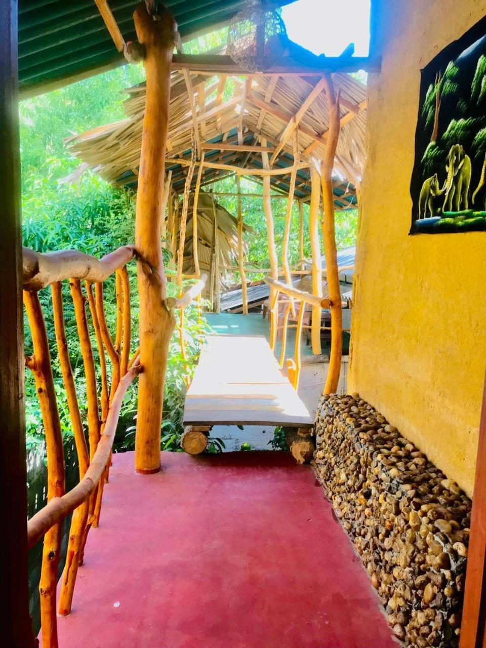 Nature Lovers Safari & Villa Udawalawe Bagian luar foto